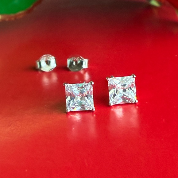 925 Silver Earrings,Elegant Silver Square Crystal Earrings - Picture 3 of 4
